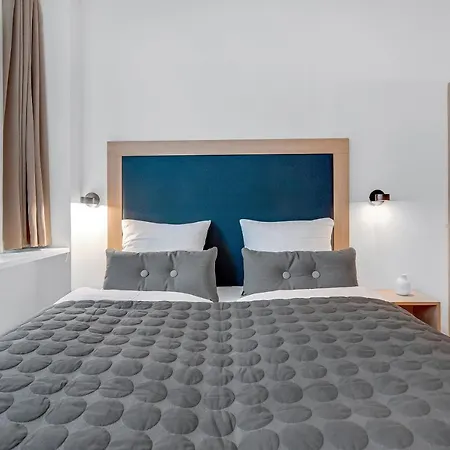 Studio1a Aparthotel 4*